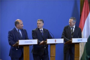 Suma Chakrabarti, Orbán Viktor és Andreas Treichl