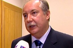 Kiss Péter munkaügyi miniszter