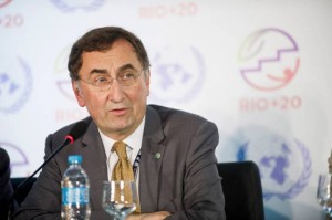 Pásztor János