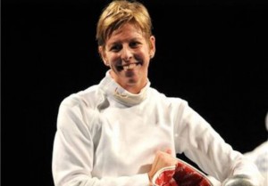 Szász Emese párbajtőröző