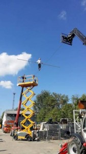 Kolumbiai artista a magasban