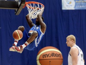 Zsákolás a SYMA Csarnokban